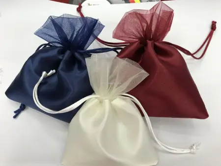 Silk drawstring small bag with multiple colors, blue, wine red and beige hand-held storage bag, fashionable and simple gift bag, women's bag accessory Silk drawstring small bag with multiple colors, blue, wine red and beige hand-held storage bag, fashionable and simple gift bag, women's bag accessory